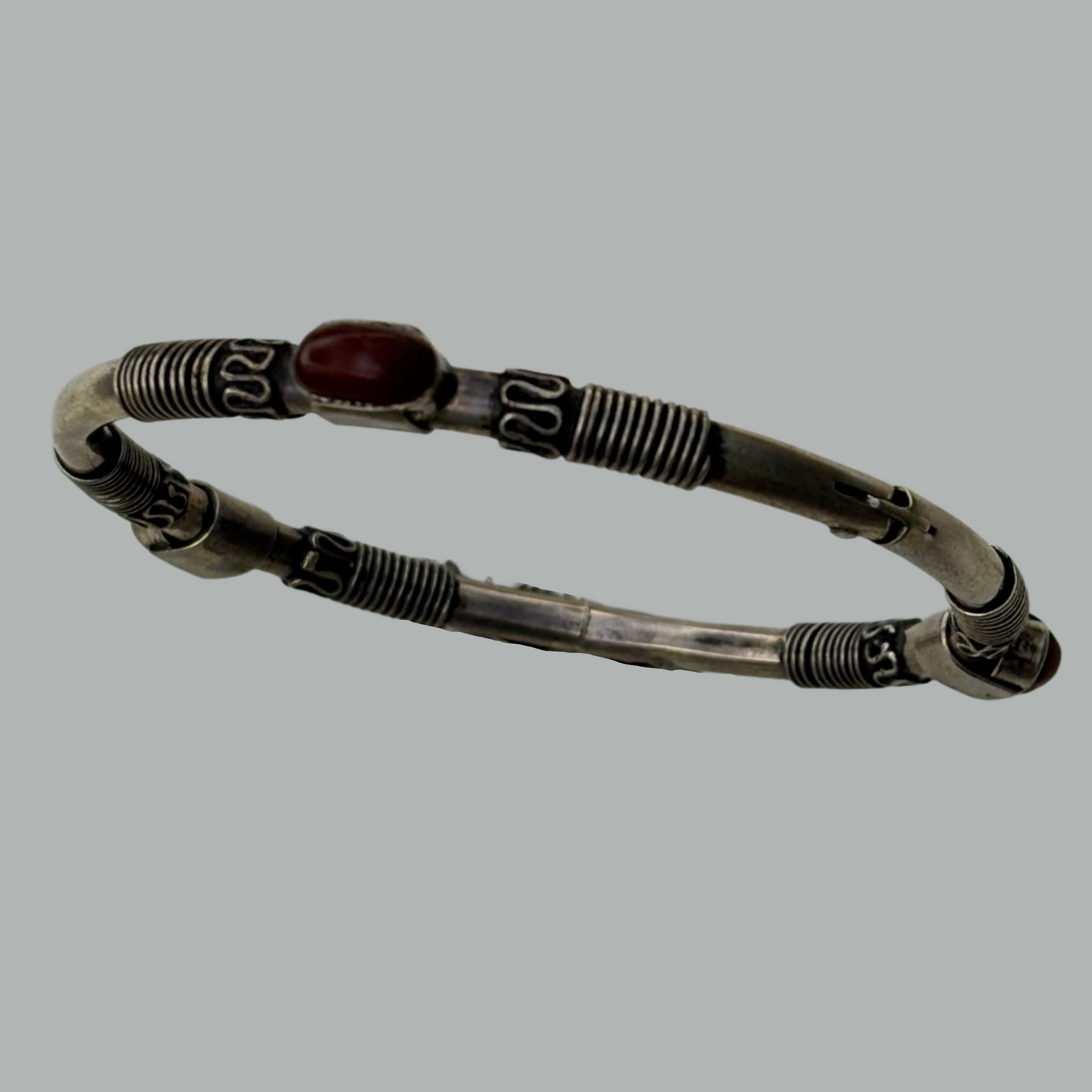 Artisan's Bangle – Alaaeldin Jewelry